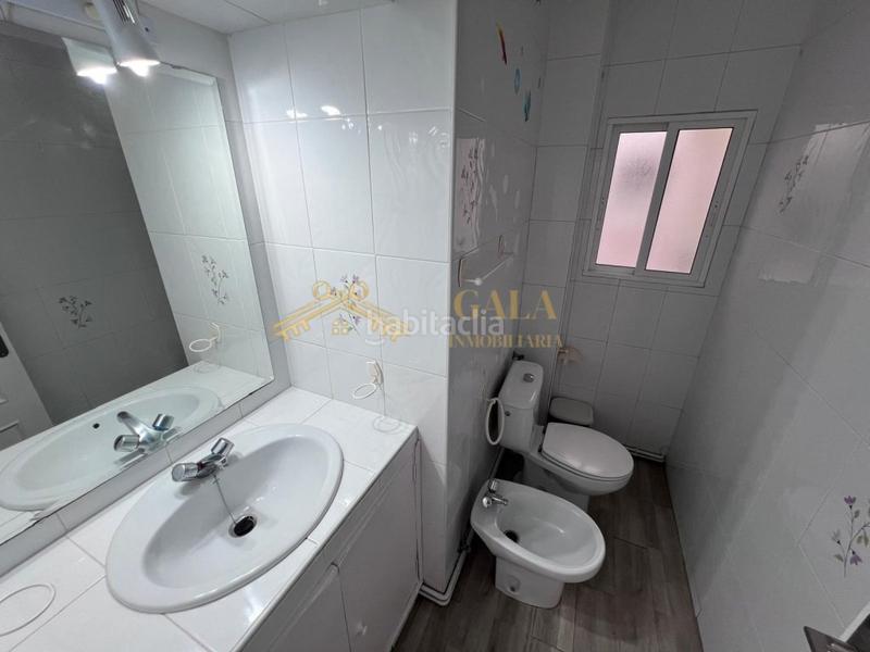 Foto 77a3dc76-a158-497a-b04a-6f2231c87a6f. Alquiler piso alquiler piso 4 habitaciones zona antonio hurtado en Cáceres