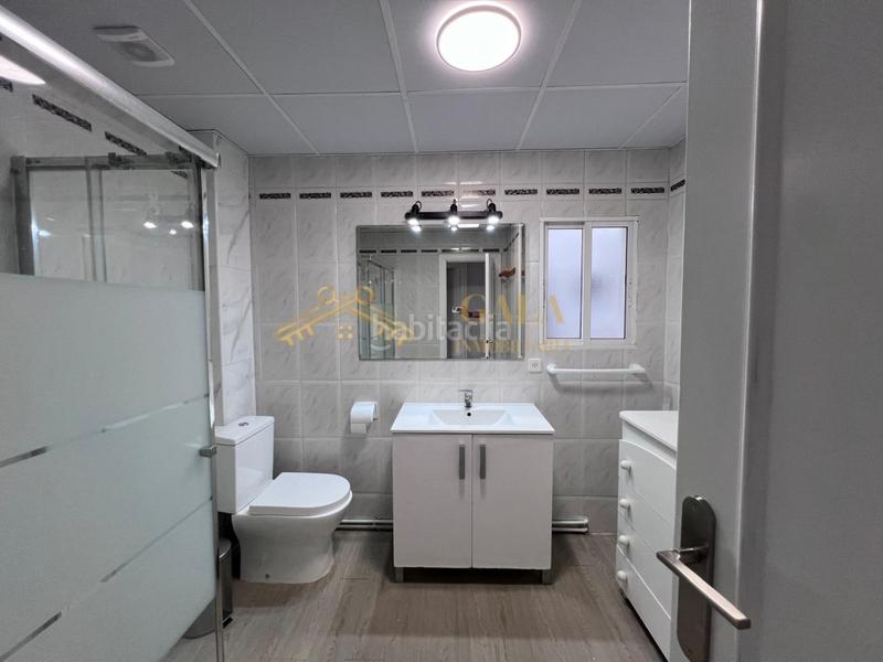 Foto c54c352d-5ec0-404b-b35c-08986e784ea7. Alquiler piso alquiler piso 4 habitaciones zona antonio hurtado en Cáceres