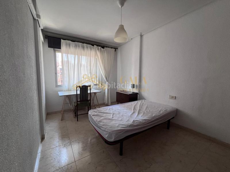 Foto 58ba25f6-321e-41ee-9d80-5c7262a63165. Appartement dans Centro Cáceres