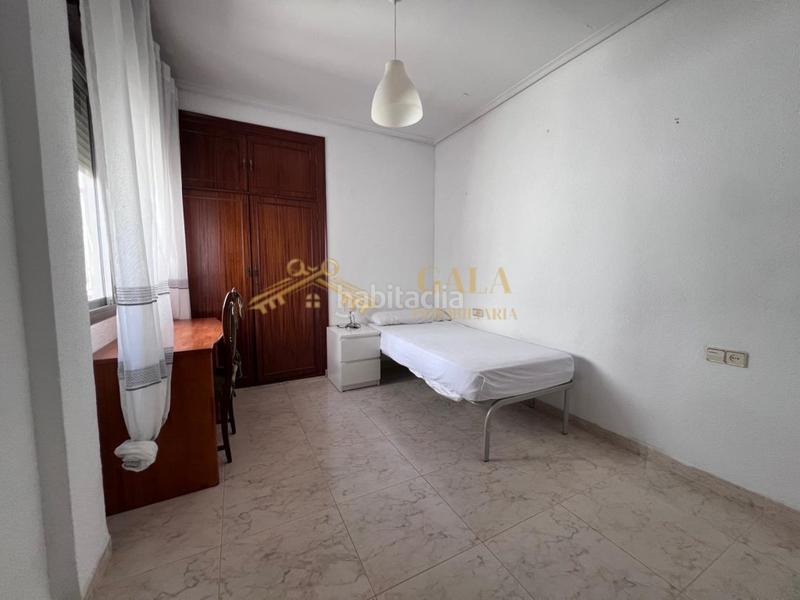 Foto fb4381c8-02f8-4b0d-9c1c-2bfd741739ff. Appartement dans Centro Cáceres