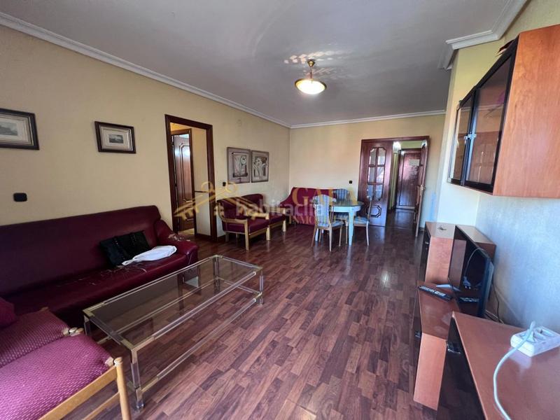 Foto 1181d598-1a1c-4bb2-9afb-cf69328fce6a. Piso venta piso 4 habitaciones zona Centro gala inmobiliaria en Cáceres