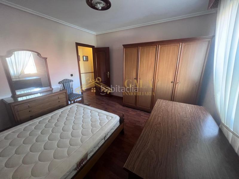 Foto 15d0d798-510a-4713-9d1a-f58073a38781. Piso venta piso 4 habitaciones zona Centro gala inmobiliaria en Cáceres