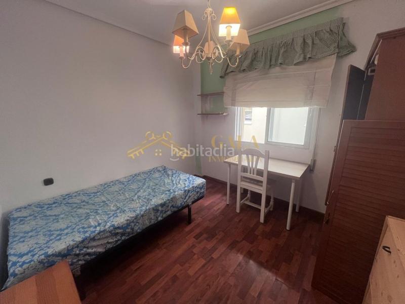 Foto ca5d36d4-cc3c-4f9a-9bb9-c52e39d5cef3. Piso venta piso 4 habitaciones zona Centro gala inmobiliaria en Cáceres
