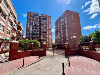 Etagenwohnung  C. melilla. Piso en venta en murcia