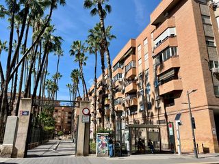 Pis a Av. Juan Antonio Perea