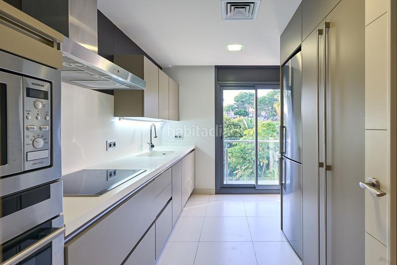 Foto 89cb2181-8ead-450b-9e3a-454603249f5a. Appartamento con riscaldamento parcheggio piscina in Sitges