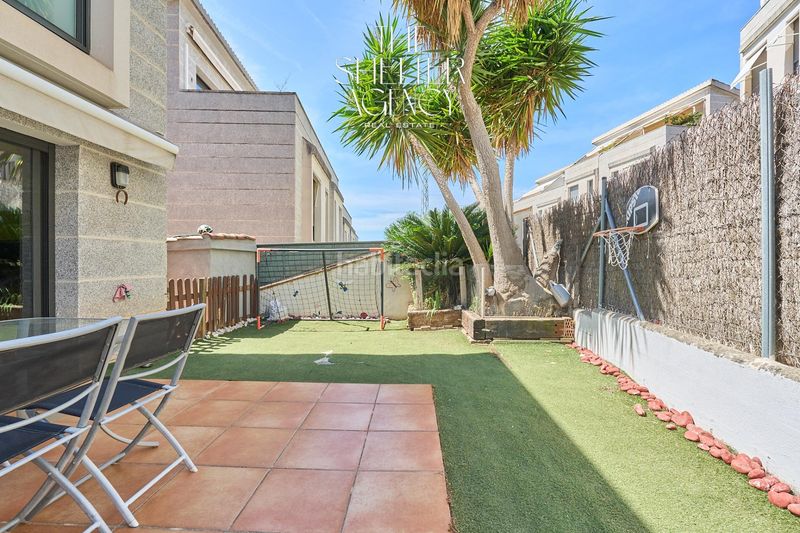 Foto 92e394c1-106d-4584-872c-47314f64a0ef. Casa adossada amb calefacció aparcament piscina a Sitges