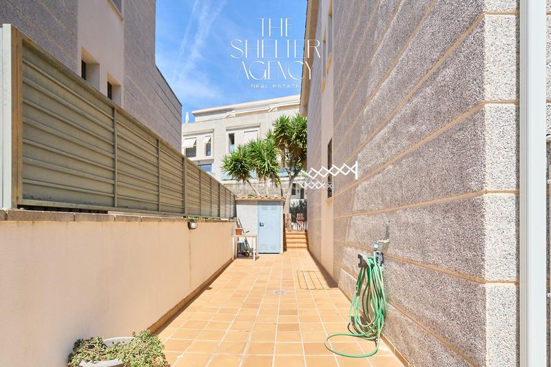 Foto ad218512-e921-4bcf-a436-8eb6039ac24b. Casa adossada amb calefacció aparcament piscina a Sitges