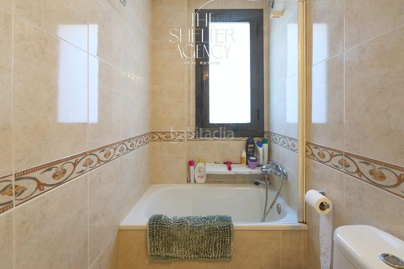 Foto c0e38284-fb37-475e-a5ff-e47d686dd946. Casa adossada amb calefacció aparcament piscina a Sitges