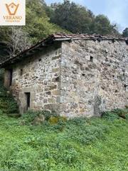 Masia a Luena. Cabaña a reformar