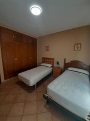 Rent Chalet in Los Gallos. Urbanizacion los gallos
