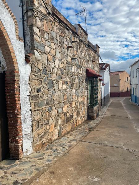 Foto 4571aa5d-6e40-4d30-b0d5-91d77e212be3. Casa a calle pajares 11 a Castillo de las Guardas (El)