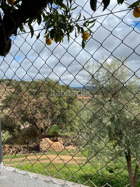 Foto 816545c9-e593-4d3f-bb2c-750544a6ea56. Casa a calle pajares 11 a Castillo de las Guardas (El)