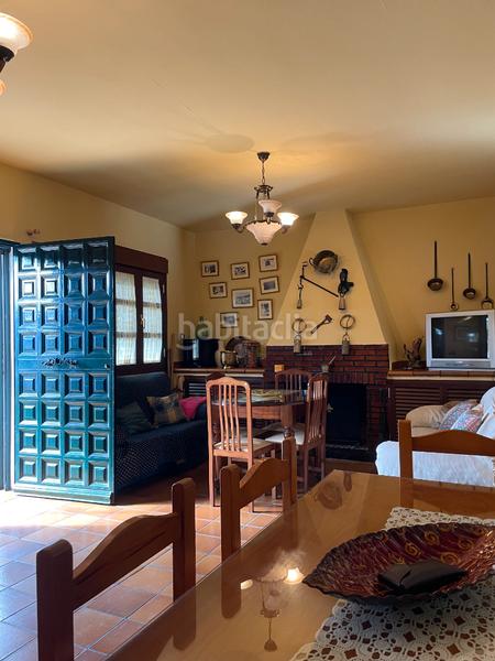 Foto 8ebabb84-1f69-43e2-bea5-5a353a3b9cbd. Casa a calle pajares 11 a Castillo de las Guardas (El)