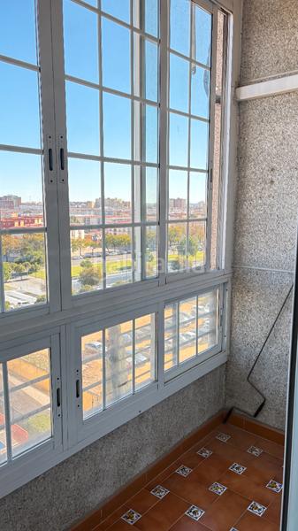 Foto 4a331439-f8a5-4132-8af1-66006899b122. Location appartement dans avenida de andalucía 18 dans Sevilla