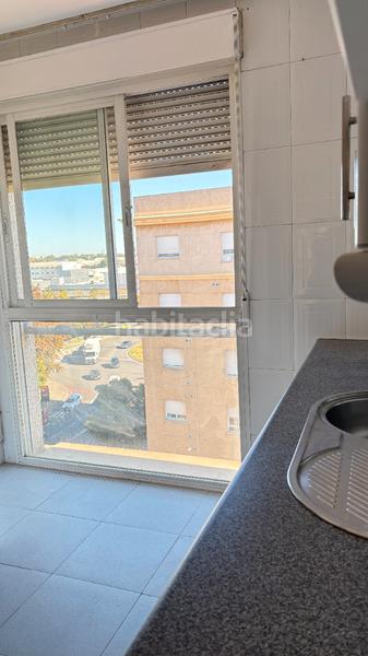 Foto 70c263ed-1bab-44d0-b1e9-afcfa4c73358. Location appartement dans avenida de andalucía 18 dans Sevilla
