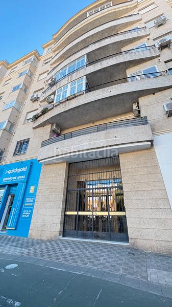 Foto 9253218f-f755-4ab1-b2d0-fef0438539fa. Location appartement dans avenida de andalucía 18 dans Sevilla