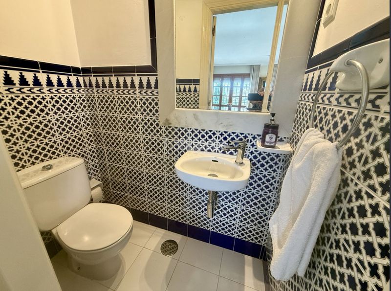 Foto 14e5f639-b20b-4d14-b598-a9232c489169. Casa aparellada amb xemeneia piscina a Mijas golf Mijas