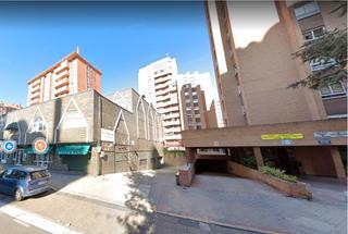Location Parking voiture à Calle profesor adolfo miaja de la muela 229