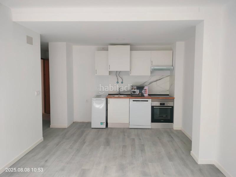 Foto 7ebf32a5-53e3-4f04-b07c-c6f2bc123281. Alquiler apartamento en paseo de zorrilla 89 obra nueva. -se ofrecen en alquiler 9 apartamentos y estudios ubicados en paseo zorrilla en Valladolid