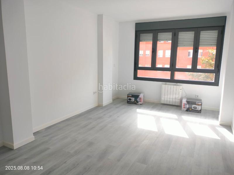 Foto 83e0c5aa-dc96-4ed5-8c6a-1b0d6236ef56. Alquiler apartamento en paseo de zorrilla 89 obra nueva. -se ofrecen en alquiler 9 apartamentos y estudios ubicados en paseo zorrilla en Valladolid