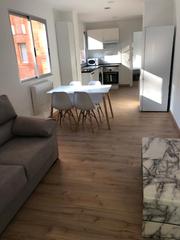 Affitto Piccolo appartamento in Calle manuel silvela 3