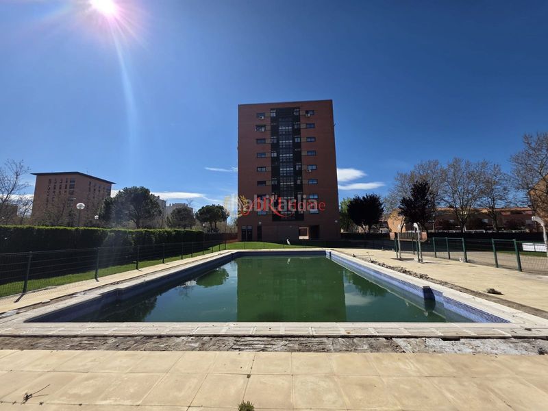 Foto 836dd384-d4d7-42e8-92e2-7ab71306d6f3. Pis amb calefacció piscina a Loranca Fuenlabrada