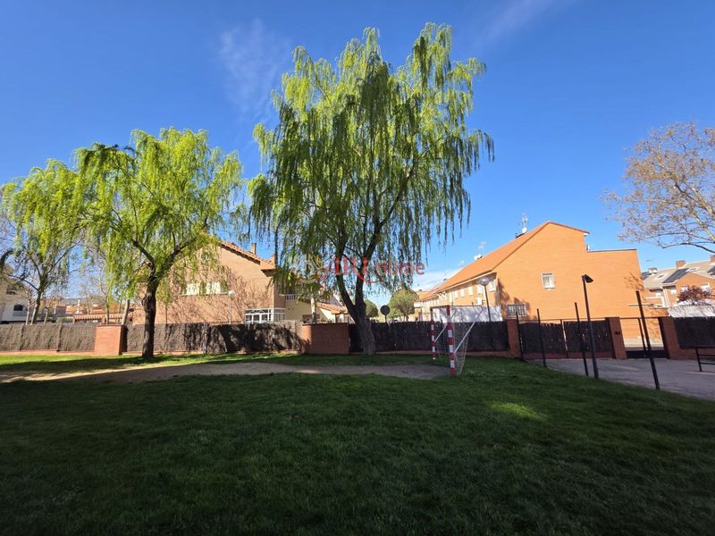 Foto b705a9ea-5d80-4702-b110-8a3b33f7a6b5. Pis amb calefacció piscina a Loranca Fuenlabrada