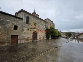 Edifici  Santa maria. En venta hotel rural de cuatro estrellas en pleno funcionamiento