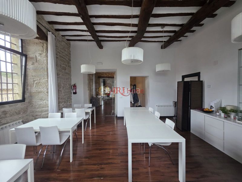 Foto 5869a0a0-8f8d-4011-bf1a-8aee6137bece. Edificio in Quintanilla San García