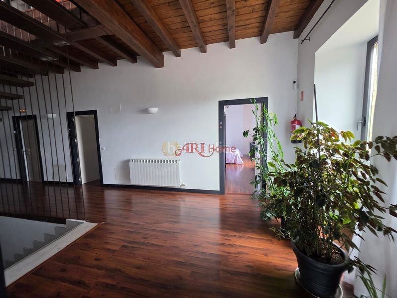 Foto a87d3bce-8c69-4e67-ba7b-aa90ed4cc528. Edificio in Quintanilla San García