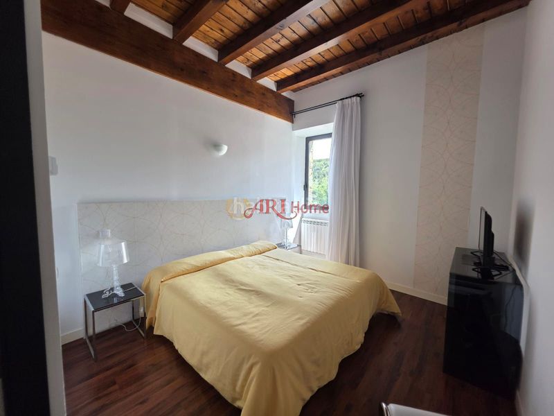 Foto d1bb8c9d-c54b-4464-bd15-9ccd56377dba. Edificio in Quintanilla San García