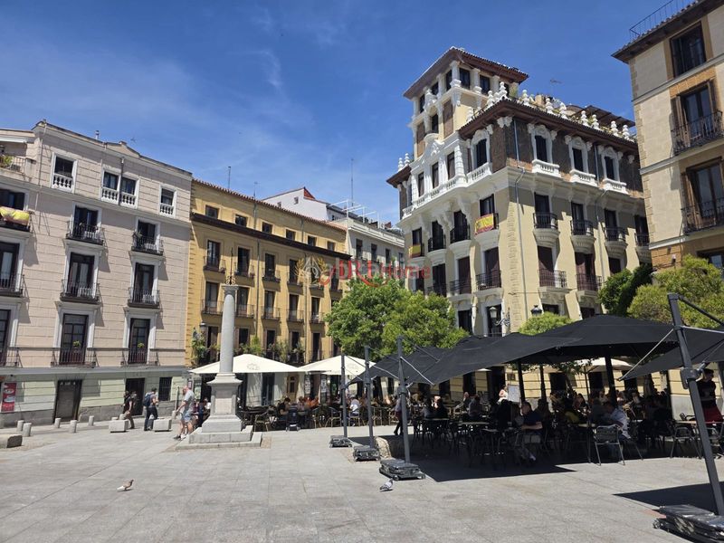 Foto f18b52d1-6ffc-4b94-8da7-e8ab69ef60d2. Pis amb calefacció aparcament a Palacio Madrid