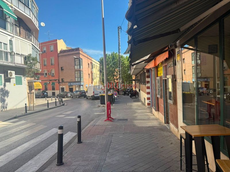 Foto faeb63e1-f494-4912-ba33-f3776d3fc5e9. Traspàs local comercial a Comillas Madrid