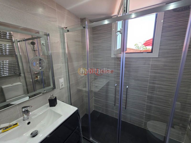 Foto 42147ff6-d1ac-43ce-bd21-5e7d438ee3d1. Pis amb calefacció aparcament piscina a Golf-El Carralero Majadahonda