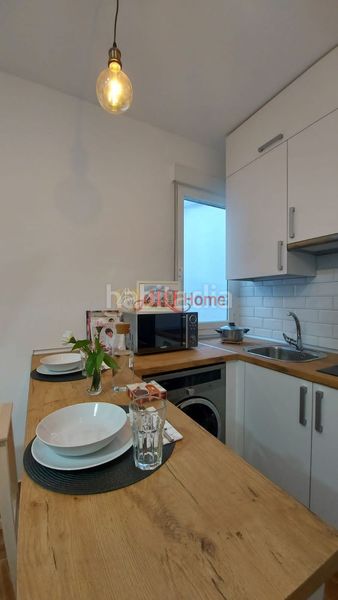 Foto f86b8a35-dd82-4aa1-a79f-e07a09cf0458. Àtic amb calefacció a Delicias Madrid