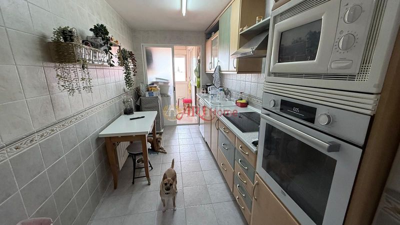 Foto ccd3b910-15d0-4be8-af19-75182e76a726. Flat with heating in Santa Eugenia Madrid