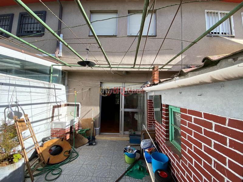 Foto 266e3d67-6b20-425b-a5d8-43541d7a6e9d. Maison jumelée avec chauffage dans Orcasitas Madrid