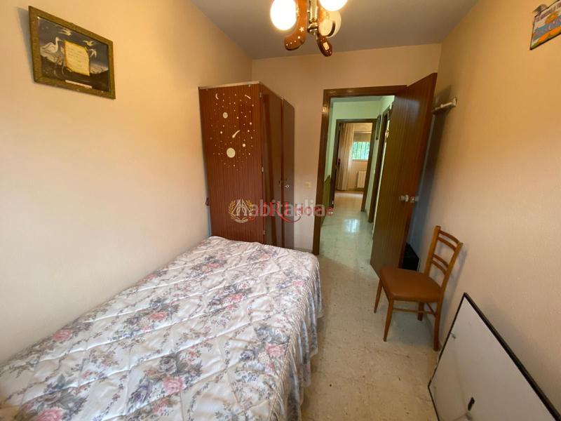 Foto 3fa72d21-351c-4ba3-b14c-3c5ef69c6af5. Maison jumelée avec chauffage dans Orcasitas Madrid