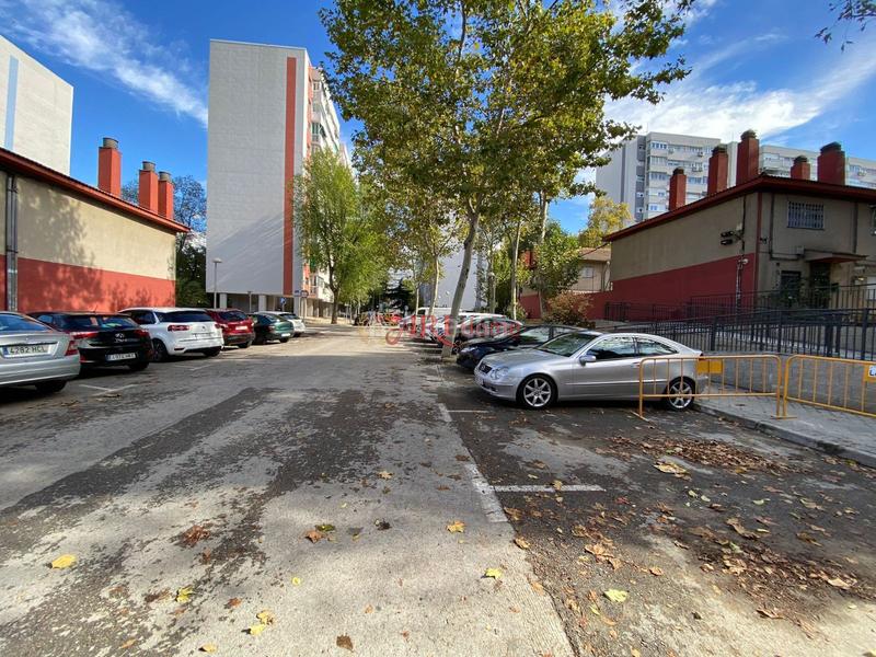 Foto 817fb792-eb5c-41d1-9b3d-4d57ee4820ef. Maison jumelée avec chauffage dans Orcasitas Madrid