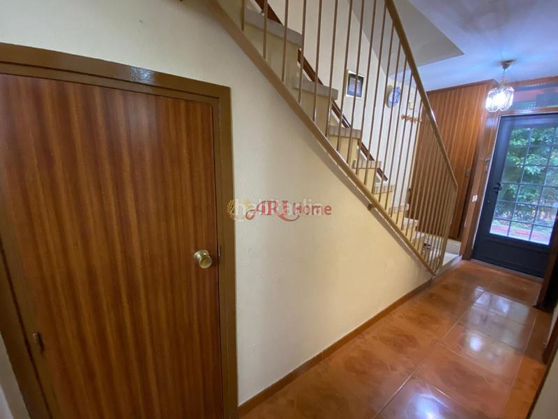 Foto 8e3fcb9b-66b5-44f3-920d-4b3ed66a2300. Maison jumelée avec chauffage dans Orcasitas Madrid