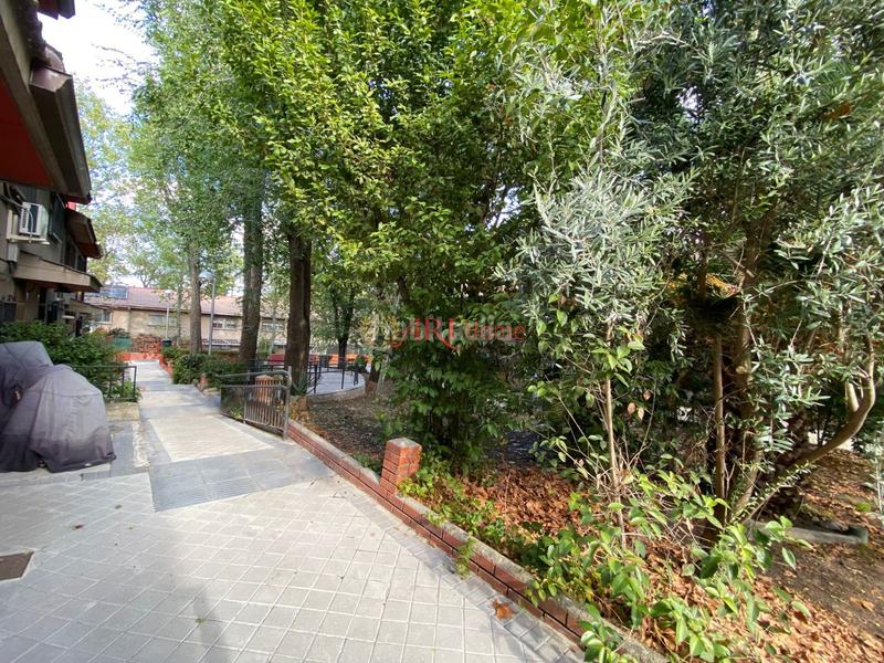 Foto 8fd0ddb3-3ec0-469f-bf1d-ffaf8b04a26e. Maison jumelée avec chauffage dans Orcasitas Madrid