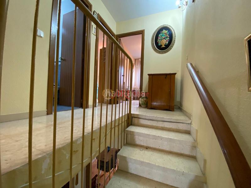 Foto 929c05cf-c24c-4260-893a-fee3ae919837. Maison jumelée avec chauffage dans Orcasitas Madrid