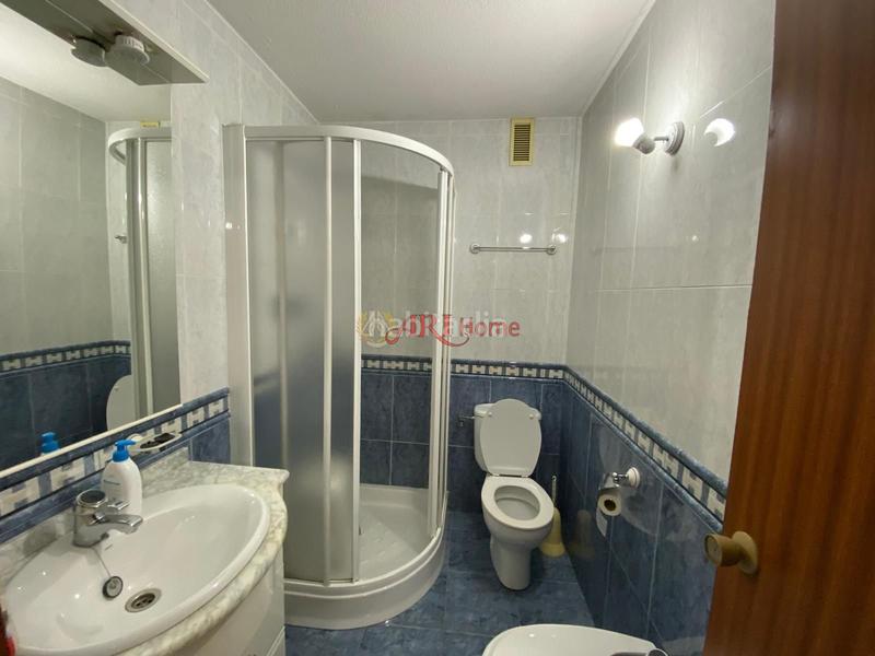 Foto a934caa4-e797-442c-9e32-84380cb9200a. Maison jumelée avec chauffage dans Orcasitas Madrid