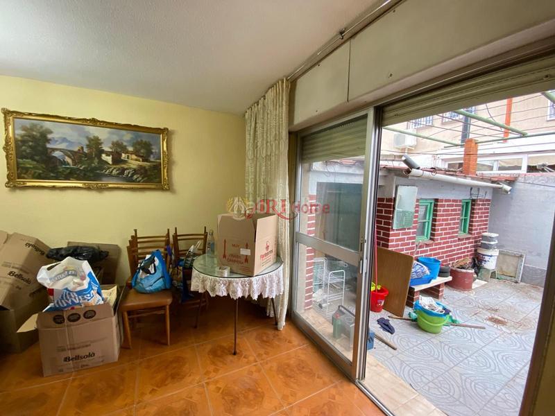 Foto b704a7e5-55e9-401a-a638-675c513163c2. Maison jumelée avec chauffage dans Orcasitas Madrid