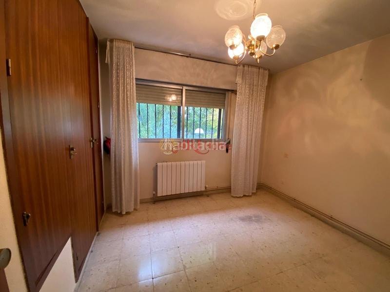 Foto c5e3dddc-02fa-40ce-8326-180d1b860dc5. Maison jumelée avec chauffage dans Orcasitas Madrid