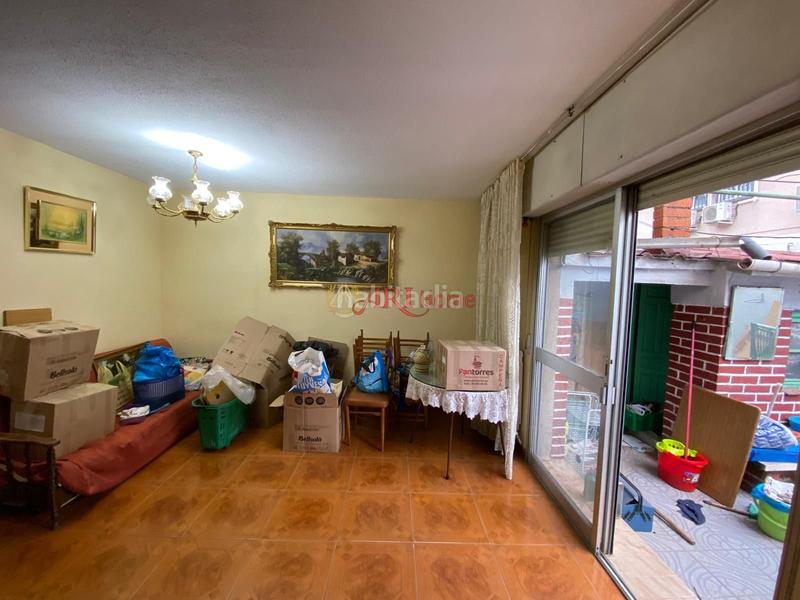 Foto d633319b-1871-46ce-a452-55e37101b816. Maison jumelée avec chauffage dans Orcasitas Madrid