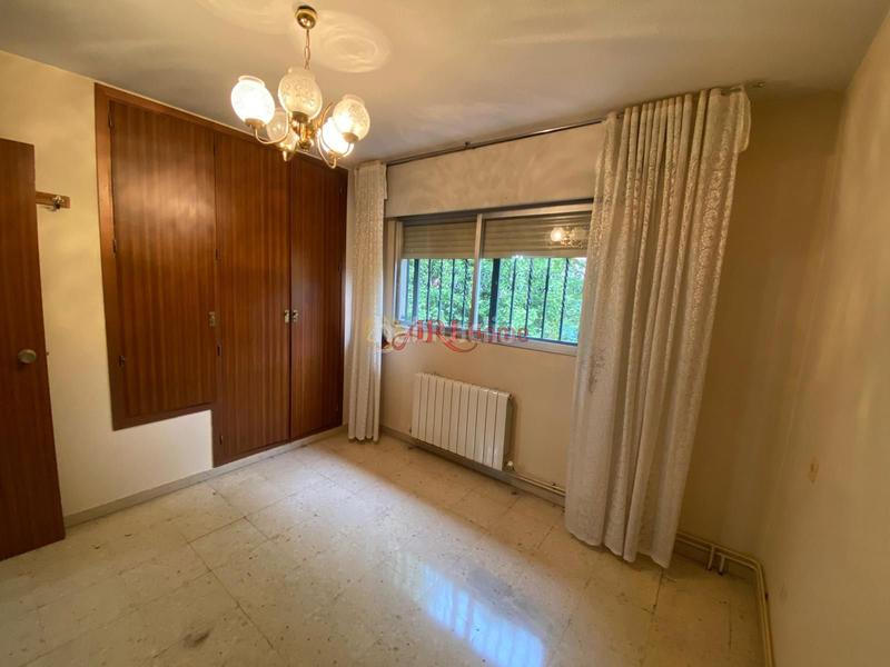 Foto eecd8714-fdda-4ec1-8cba-fbf96e51112c. Maison jumelée avec chauffage dans Orcasitas Madrid