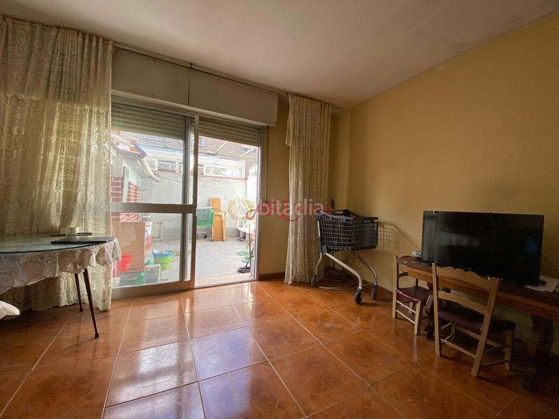 Foto fbfd666b-b62f-43f3-a246-5d7e5911de86. Maison jumelée avec chauffage dans Orcasitas Madrid