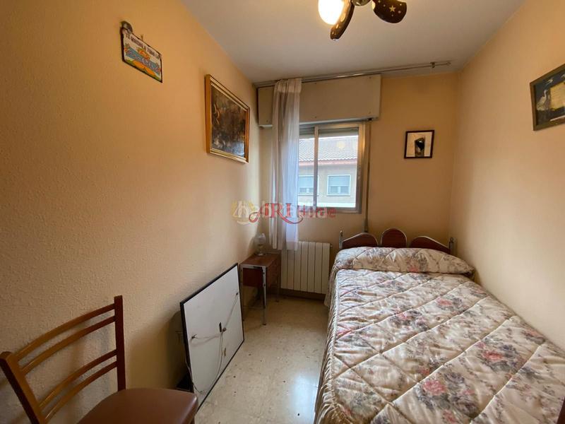 Foto fe2f4cda-f905-4cc6-bab7-ad156b2df441. Maison jumelée avec chauffage dans Orcasitas Madrid